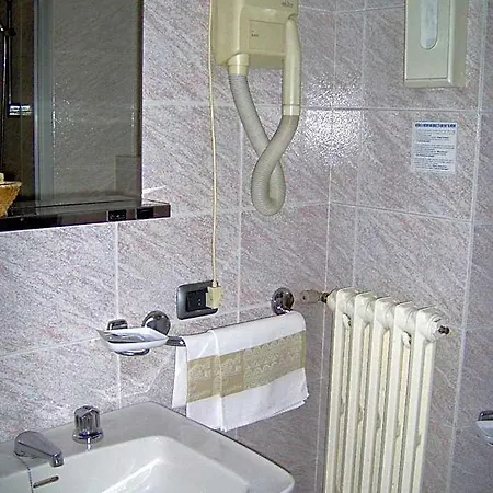 Maggiore 3* Lesa